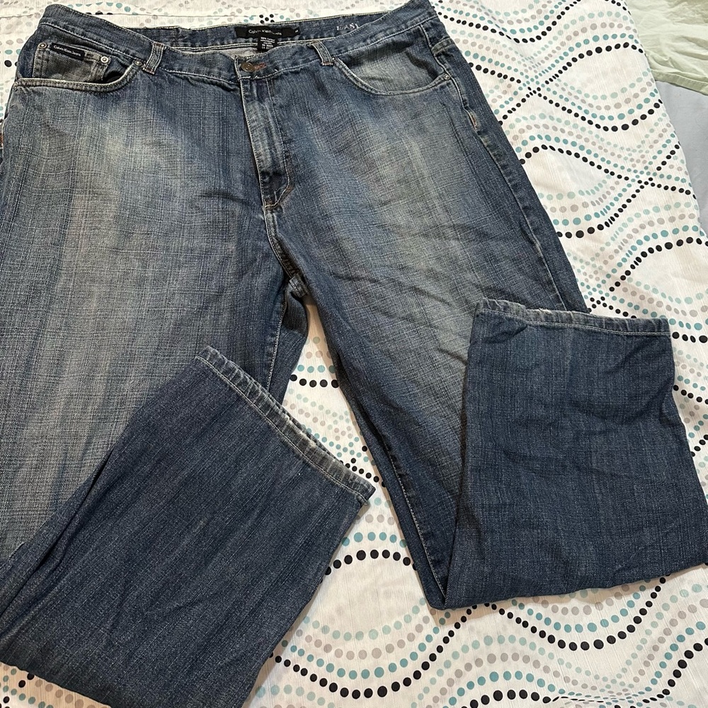 Calvin Klein size 40 /30 length Men's Blue Jeans good condition